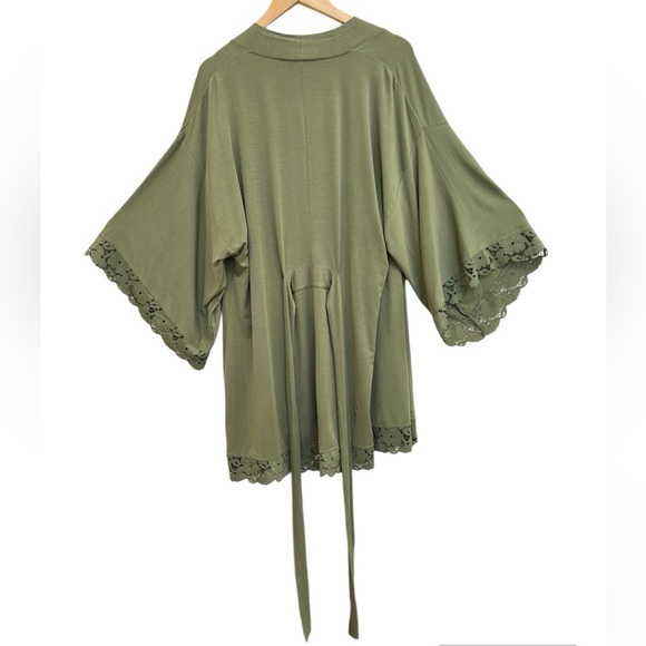 Eberjey Naya Tencel Modal Lace Robe in Olive Green, Size Medium - Picture 7 of 14